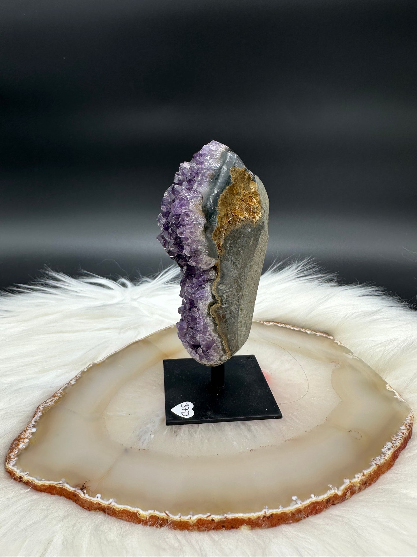 Amethyst auf Ständer