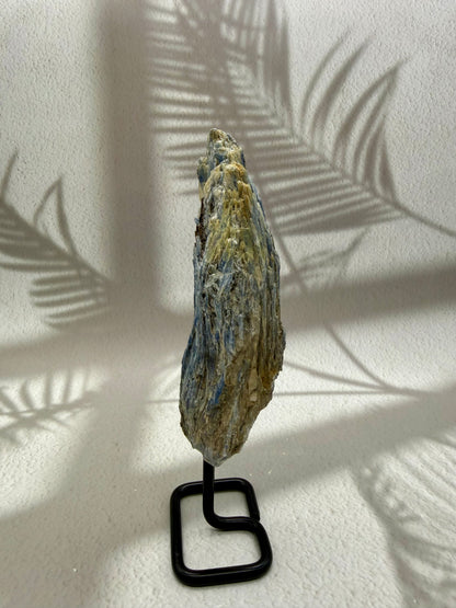 Blauer Kyanit III
