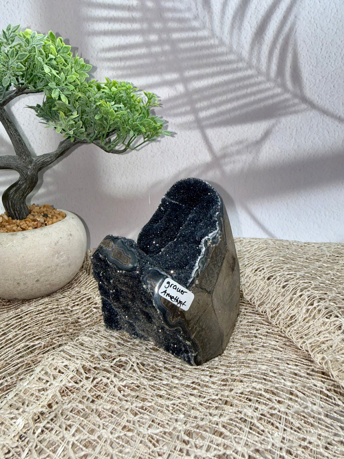 Amethyst Druse - dunkelgrau