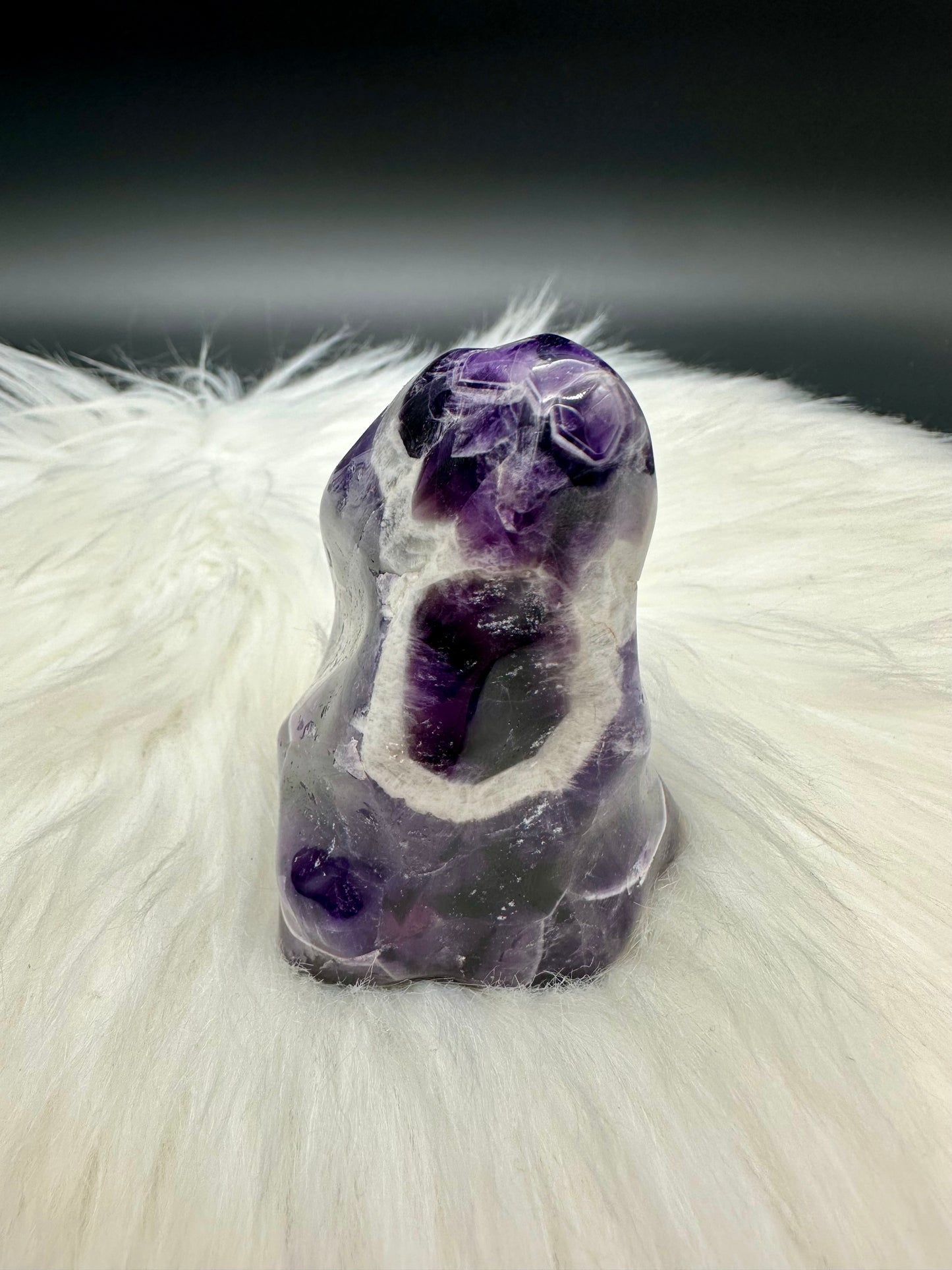 Chevron-Amethyst Freiform