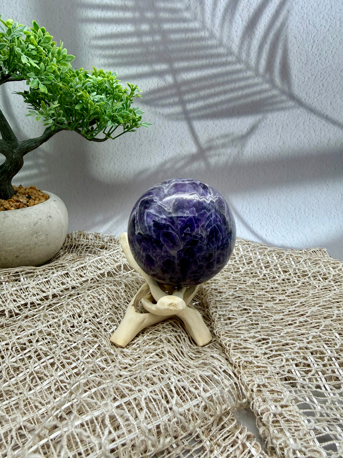 Chevron Amethyst Kugel - II