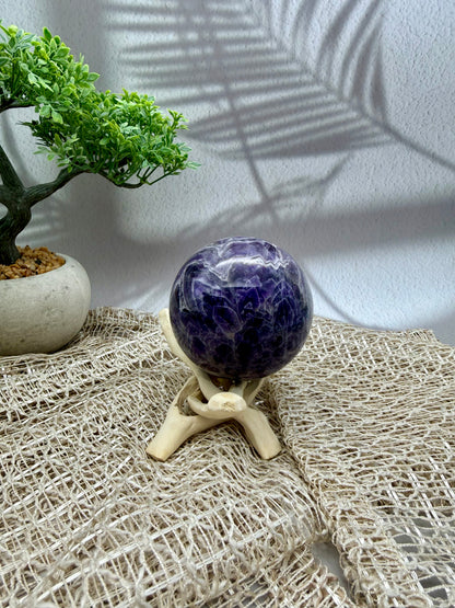 Chevron Amethyst Kugel - II