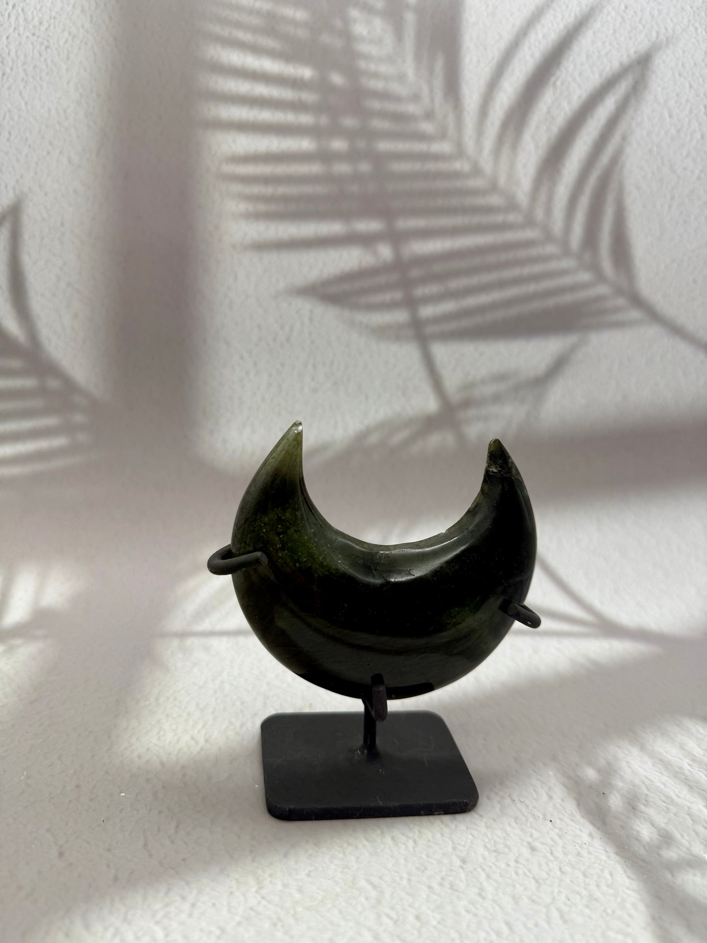 Labradorit Mond auf Ständer