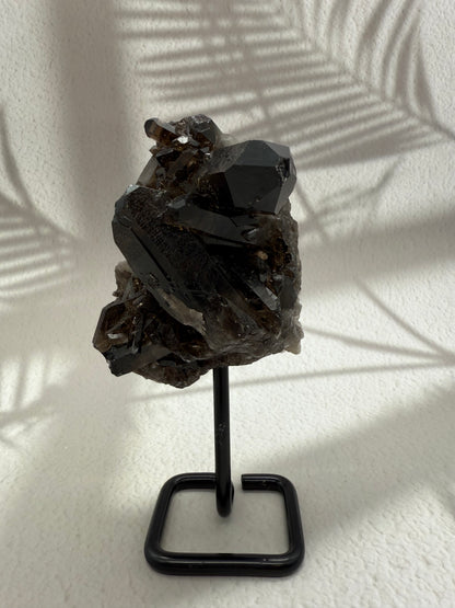 Rauchquarz auf Ständer IV