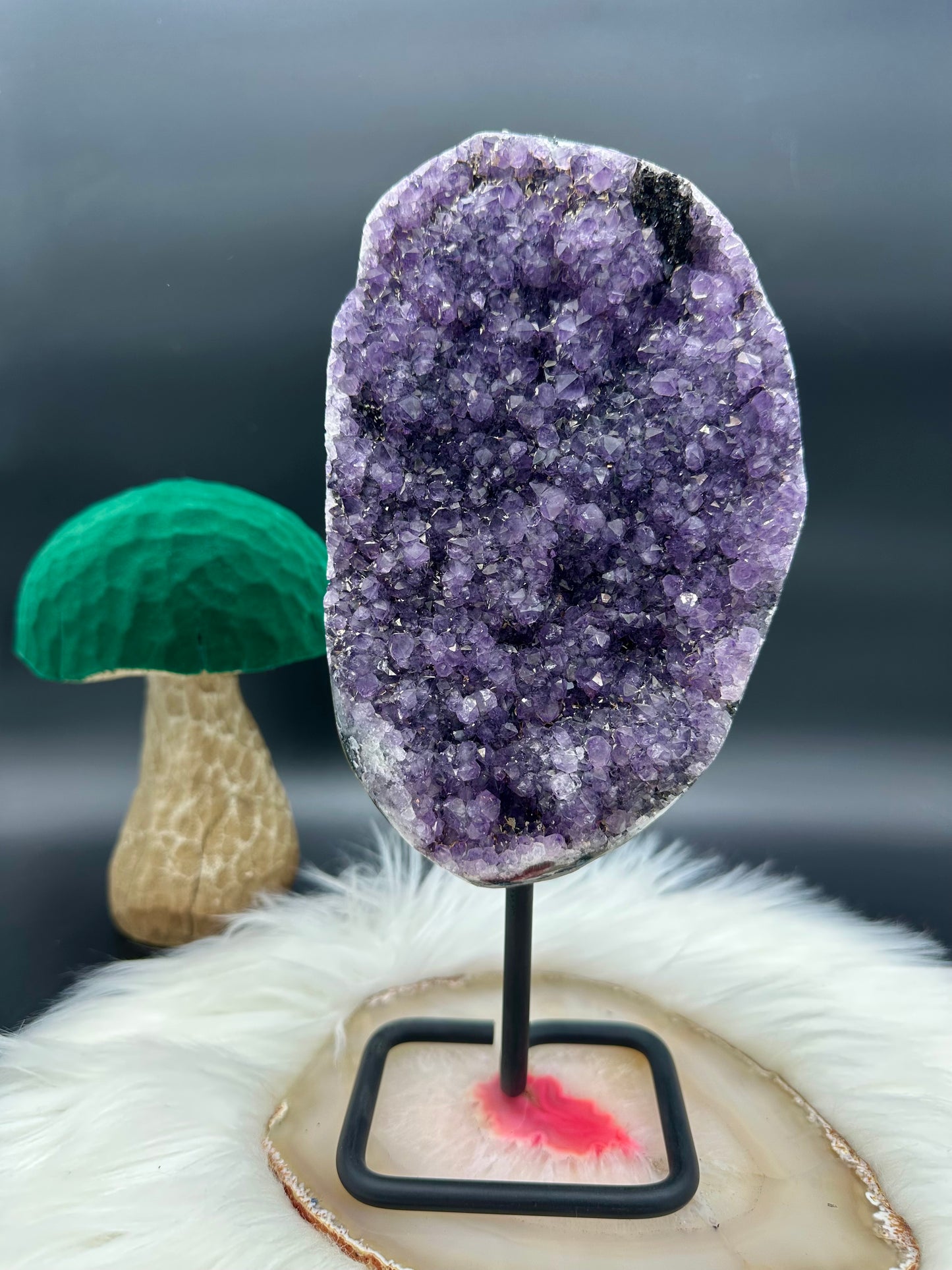 Amethyst auf Ständer III