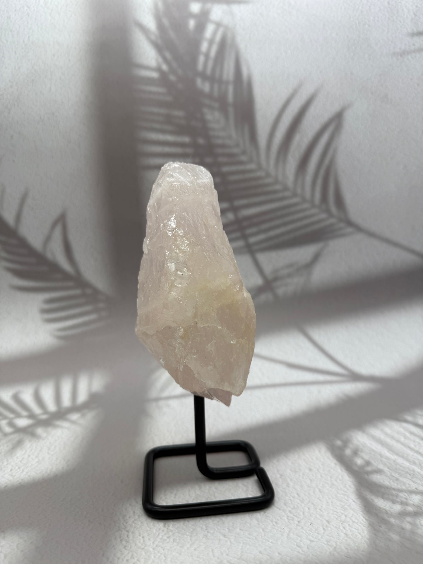 Rosenquarz auf Ständer I