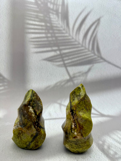 Grüner Opal - Flamme