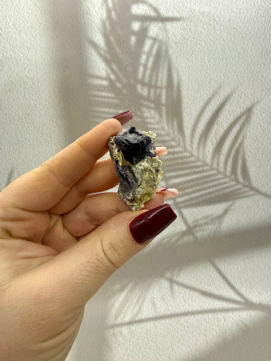 Lila Fluorit Rohstück