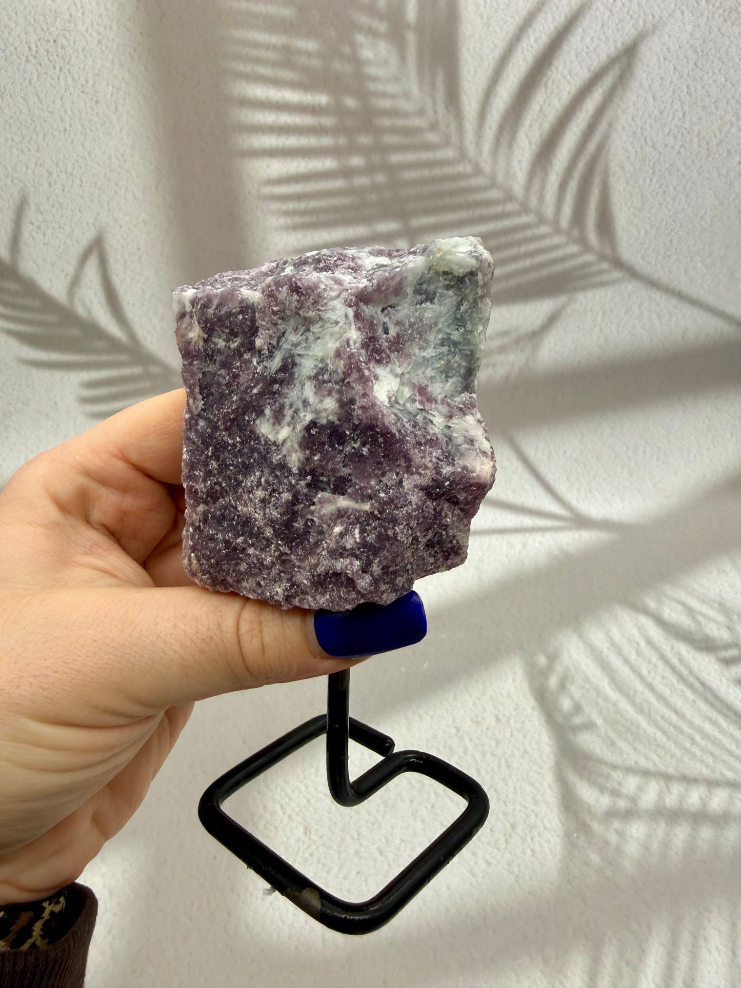 Lepidolith auf Ständer I