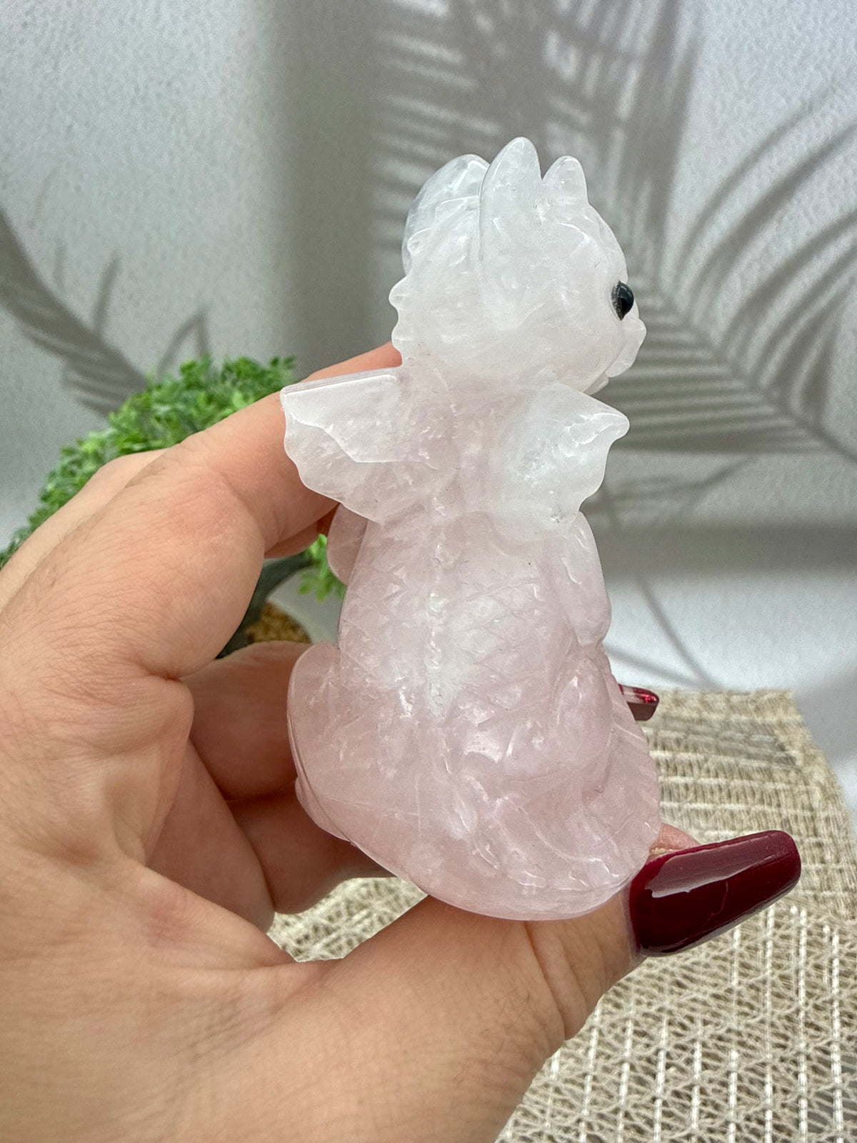 Rosenquarz Drache