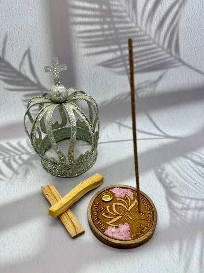 Räucherstäbchen und Kegel Halter