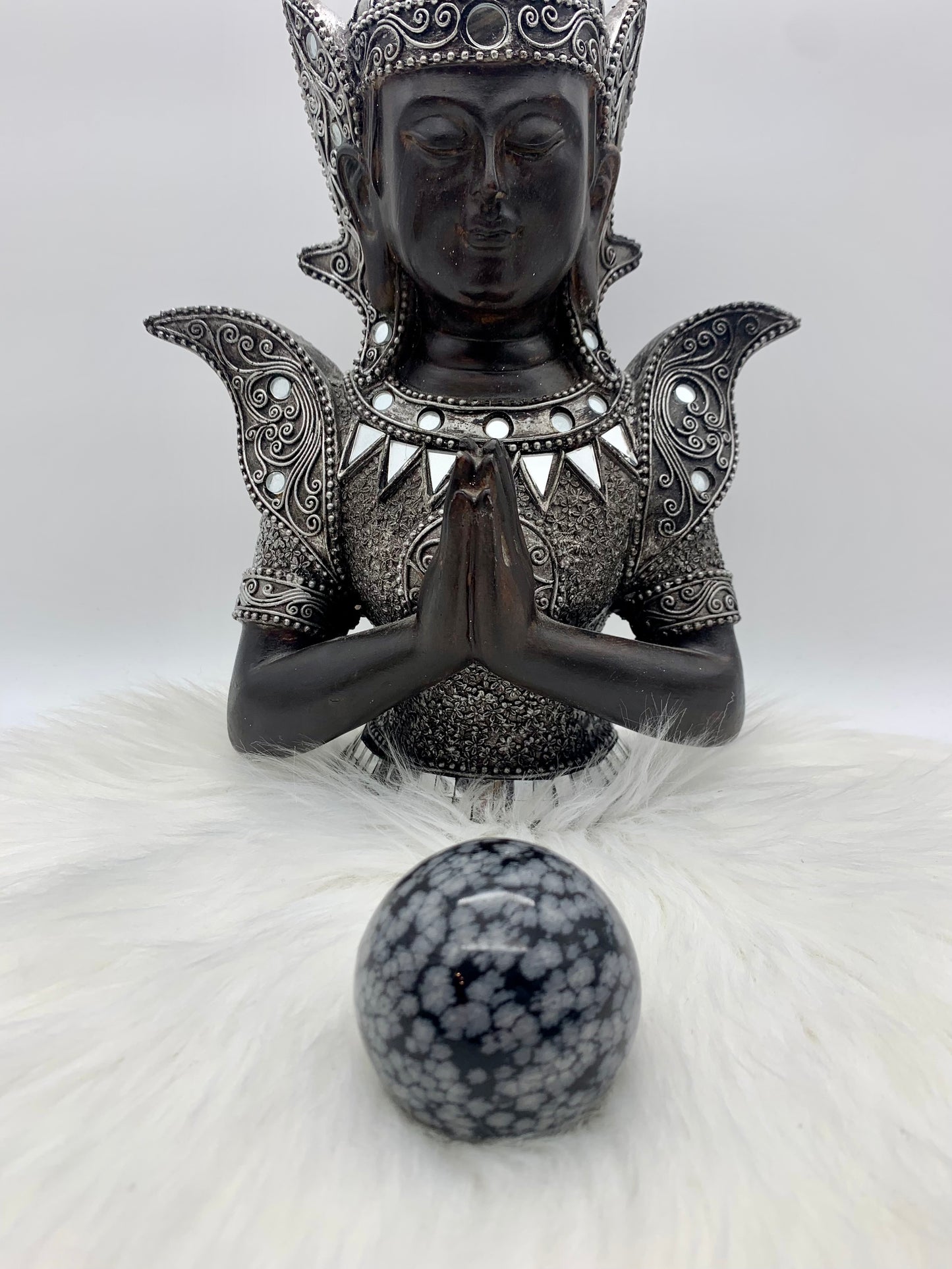 Schneeflocken Obsidian Kugel mittel
