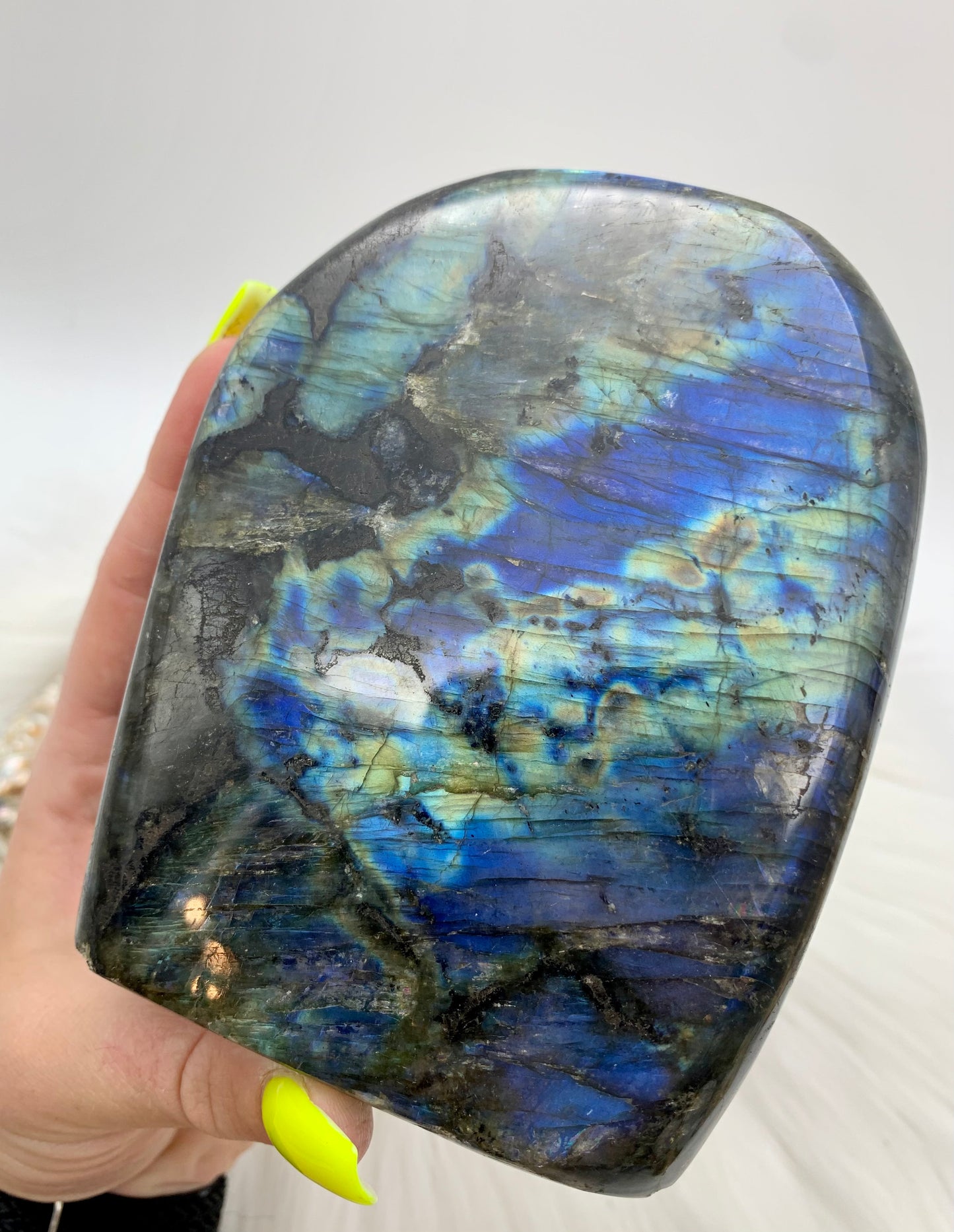 Labradorit Freeform - blau/gelb/grüner Flash