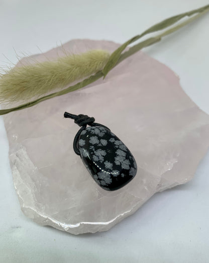 Schneeflocken Obsidian Anhänger gebohrt