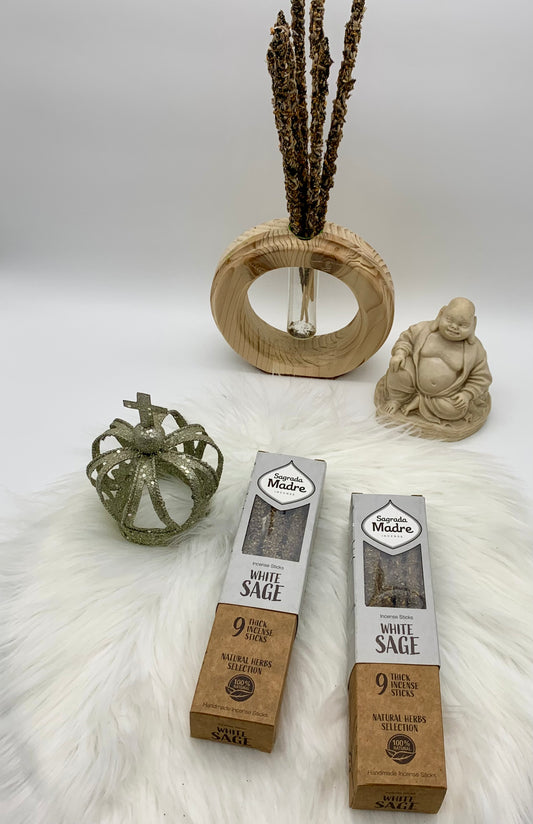 Kräuter-Räucherstäbchen mit Weißem Salbei