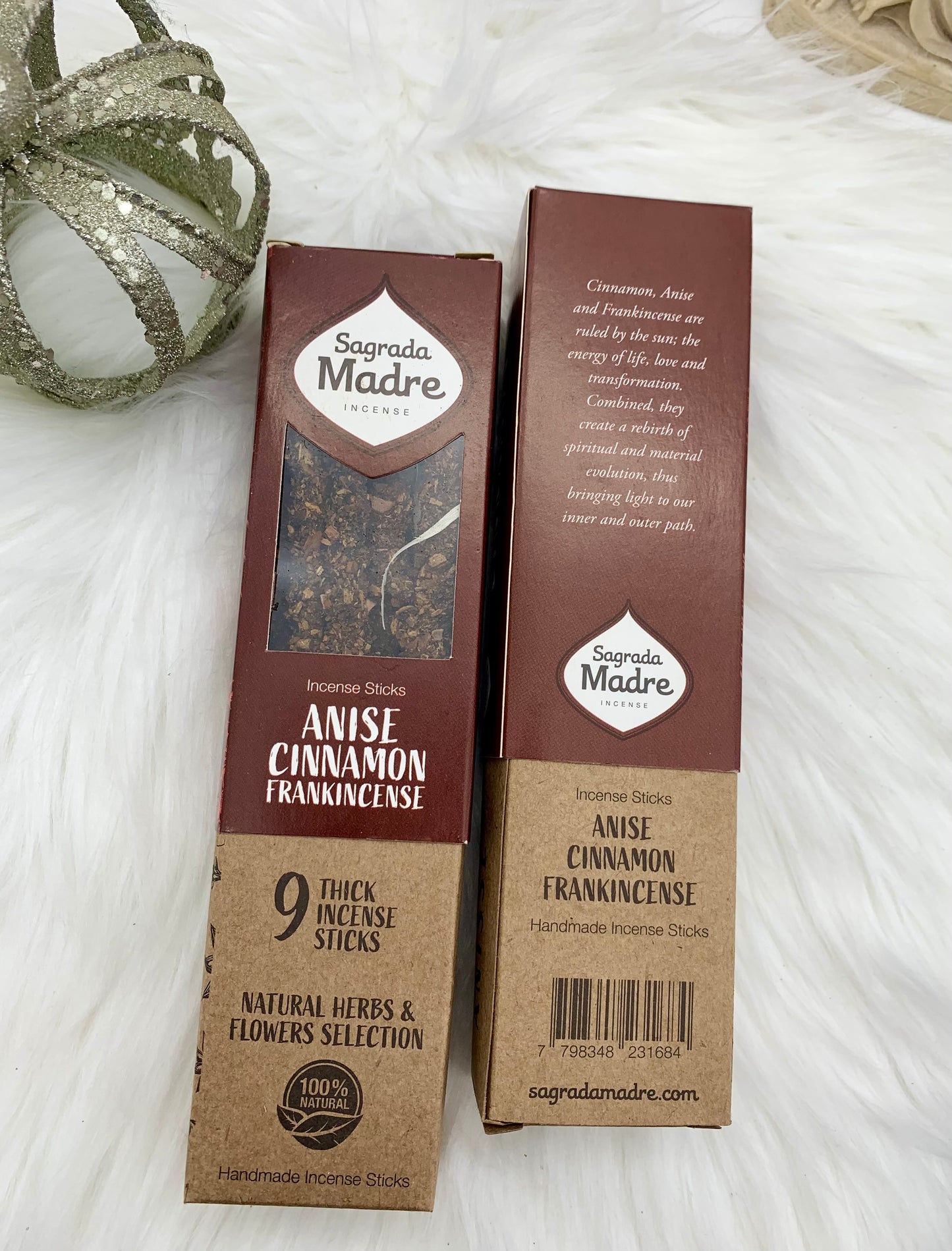 Kräuter-Räucherstäbchen mit Anis, Zimt & Weihrauch
